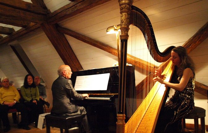 Auch als Duo begeistern Emilie Jaulmes und Heiner Costabél die Zuhörer.  <span class='image-autor'>Foto: Filitz</span>