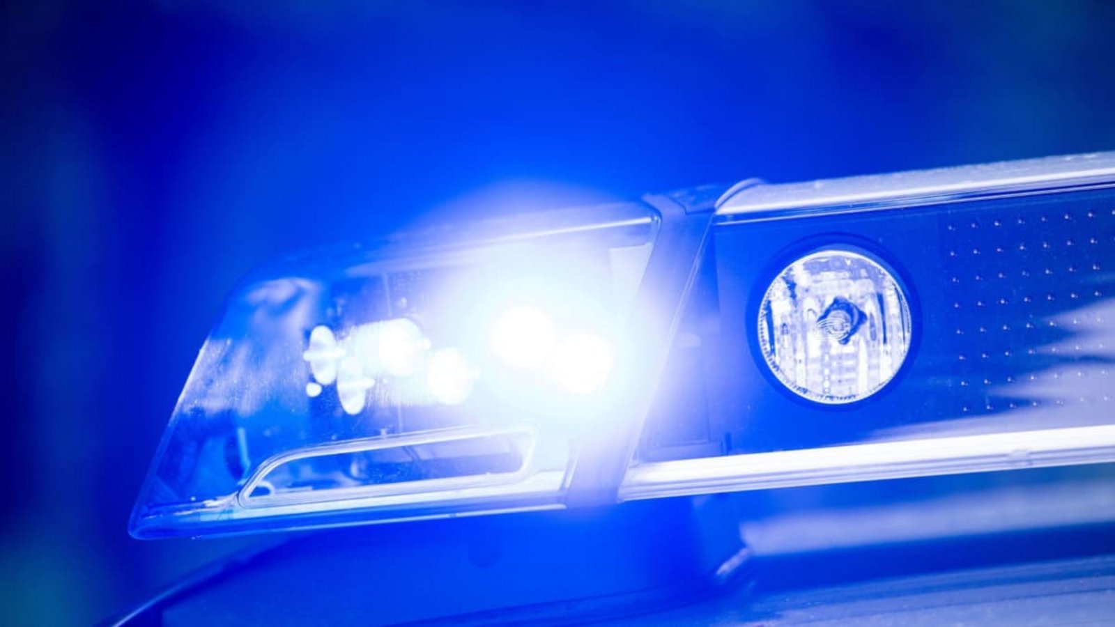 Die Polizei sucht Zeugen (Symbolbild).dpa Die Polizei sucht Zeugen (Symbolbild).dpa
