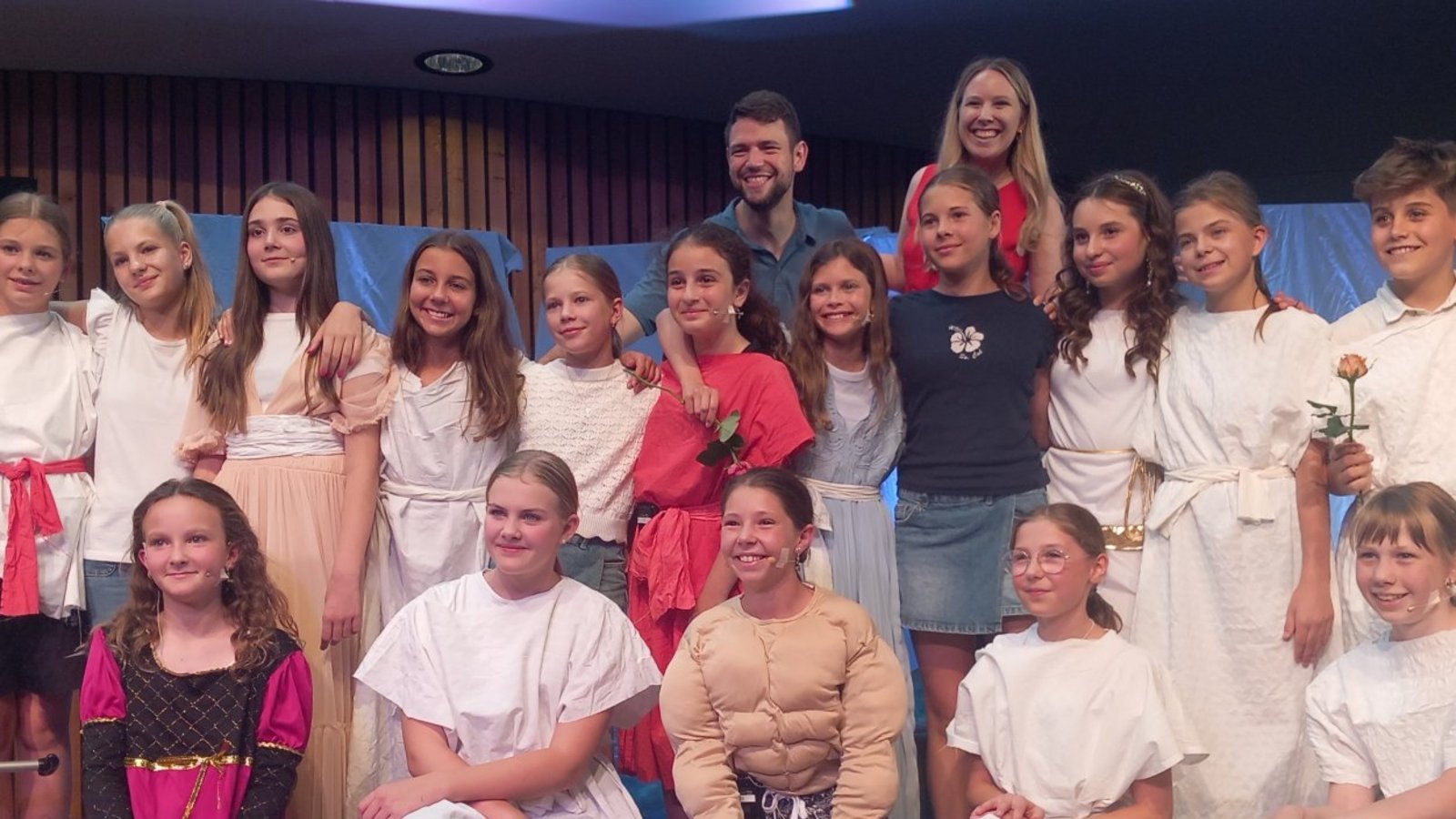 Tolle Leistung: das Musical-Ensemble des Lichtenstern-Gymnasiums.  Foto: Glemser