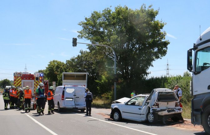 Beim Abzweig Markgröningen kam es gestern Mittag auf der B 10 zu einem Unfall.  <span class='image-autor'>Foto: Rücker</span>