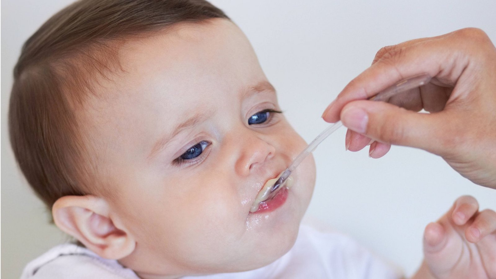 Die richtige Baby-Ernährung sollte in Abstimmung mit dem Kinderarzt erfolgen.Foto: IMAGO/peopleimages.com/IMAGO/Yuri Arcurs Die richtige Baby-Ernährung sollte in Abstimmung mit dem Kinderarzt erfolgen.Foto: IMAGO/peopleimages.com/IMAGO/Yuri Arcurs