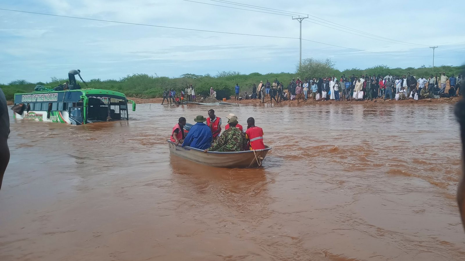 Die Regenzeit in Kenia wird in diesem Jahr durch das Wetterphänomen El Niño verstärkt. Die Folge sind Überschwemmungen (Archivbild).Foto: Uncredited/AP/dpa