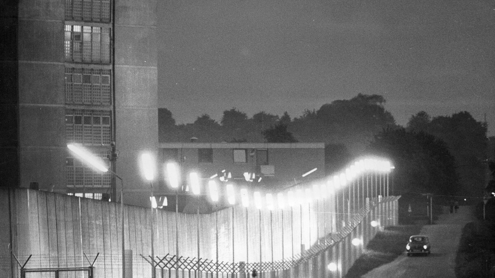 Im Mai 1975 begann in Stuttgart-Stammheim der Prozess gegen die erste RAF-Generation.Foto: AP FILES/ Im Mai 1975 begann in Stuttgart-Stammheim der Prozess gegen die erste RAF-Generation.Foto: AP FILES/