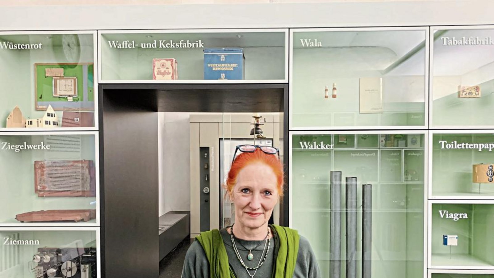 Die Heilpraktikerin Sabine Deutscher gibt Einblicke in die Entstehungsprozesse naturbasierter Arzneimittel. Foto: p Die Heilpraktikerin Sabine Deutscher gibt Einblicke in die Entstehungsprozesse naturbasierter Arzneimittel. Foto: p