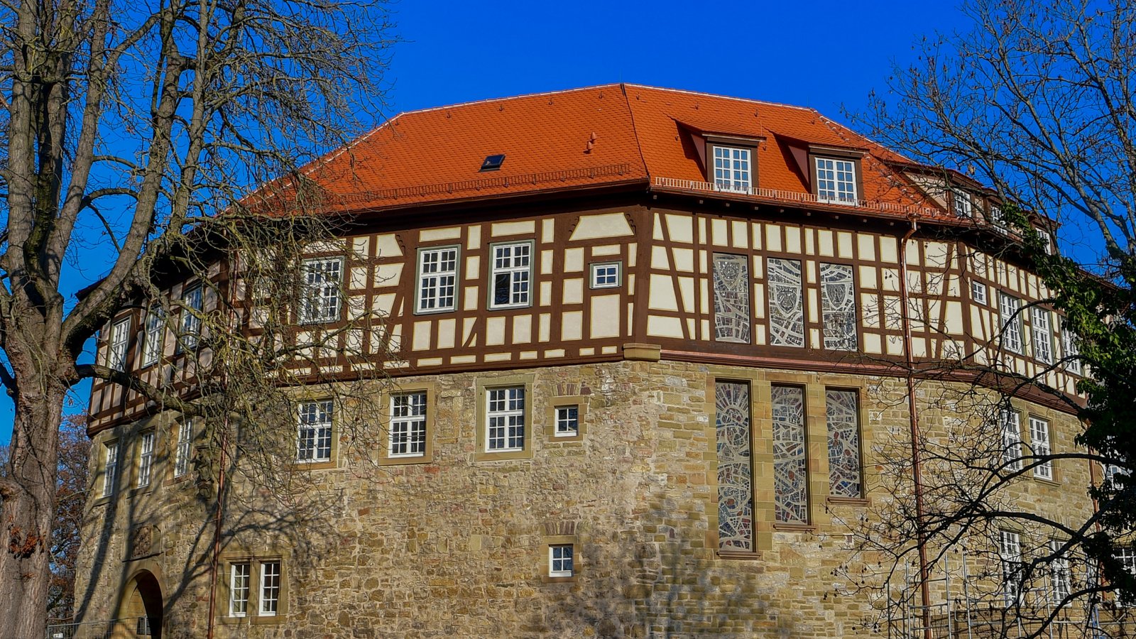 Das Wahrzeichen der Stadt Sachsenheim: das Wasserschloss. Archivfoto: Bögel Das Wahrzeichen der Stadt Sachsenheim: das Wasserschloss. Archivfoto: Bögel