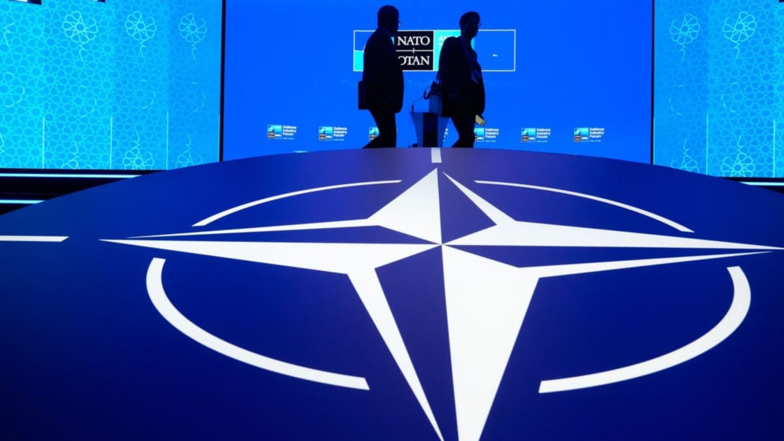 Wegen mutmaßlicher Spionage bei der Nato muss eine kanadische Staatsbürgerin chinesischer Herkunft vorerst in Untersuchungshaft bleiben (Symbolfoto).Hussein Malla/AP/dpa Wegen mutmaßlicher Spionage bei der Nato muss eine kanadische Staatsbürgerin chinesischer Herkunft vorerst in Untersuchungshaft bleiben (Symbolfoto).Hussein Malla/AP/dpa