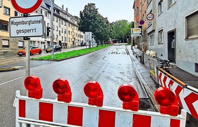 Zahlreiche Sperrungen aufgrund von Ferienbaustellen, wie hier am Wagenburgtunnel,  verursachen in Stuttgart Verkehrsbehinderungen.<span class='image-autor'>Foto: Sebastian Steegmüller</span>