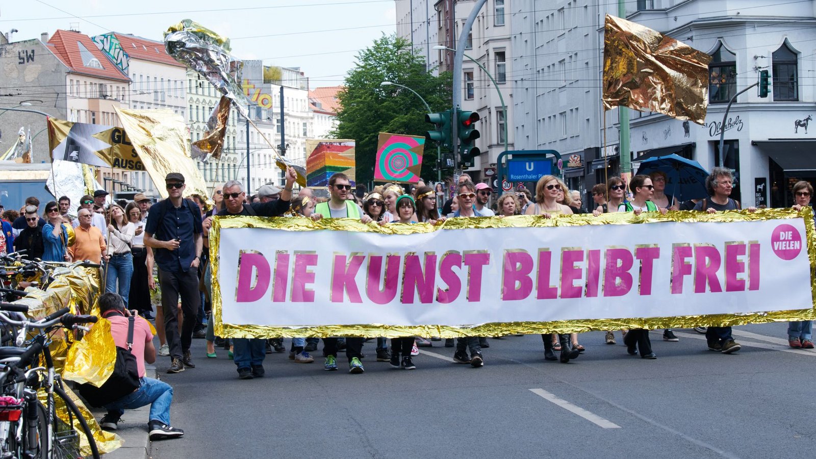 Für die Kunstfreiheit wurde in Berlin schon 2019 demonstriert. (Archivbild)Foto: Annette Riedl/dpa