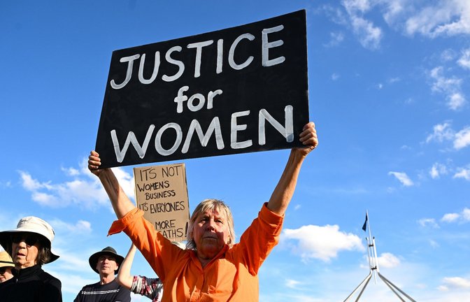Eine Kundgebung zur Beendigung der Gewalt gegen Frauen in Canberra.<span class='image-autor'>Foto: Lukas Coch/AAP/dpa</span>