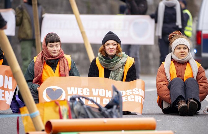 Sinnlos? Blockade von Klimaaktivisten.<span class='image-autor'>Foto: imago/Andreas Stroh</span>