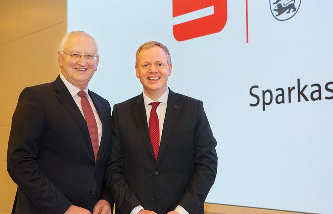 Matthias Neth (rechts), hier mit Peter Schneider, wird 2024 Verbandsvorsteher beim Sparkassenverband.<span class='image-autor'>Foto: SVBW/Ines Rudel</span>