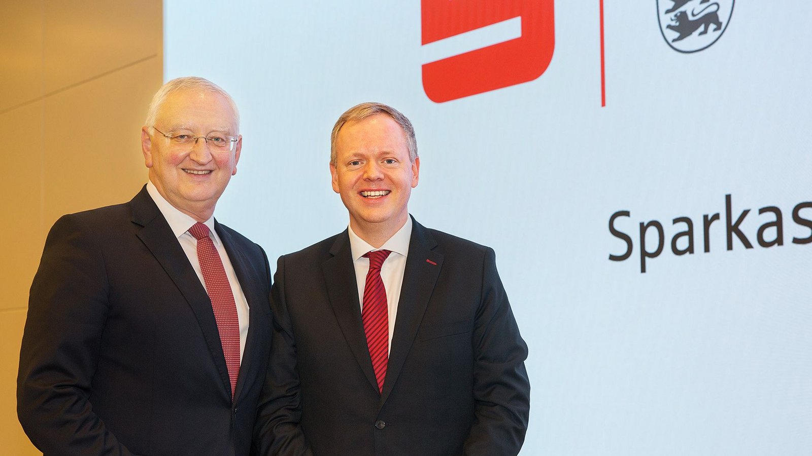 Matthias Neth (rechts), hier mit Peter Schneider, wird 2024 Verbandsvorsteher beim Sparkassenverband.Foto: SVBW/Ines Rudel