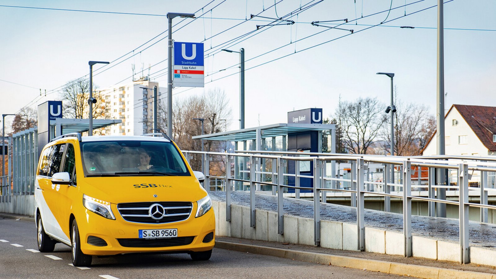 Die gelben Vans von SSB-Flex kosten einen Komfortzuschlag, für den VVS-Rider reicht in der Region die normale Fahrkarte.Foto: SSB/Birgit Kiefer Die gelben Vans von SSB-Flex kosten einen Komfortzuschlag, für den VVS-Rider reicht in der Region die normale Fahrkarte.Foto: SSB/Birgit Kiefer