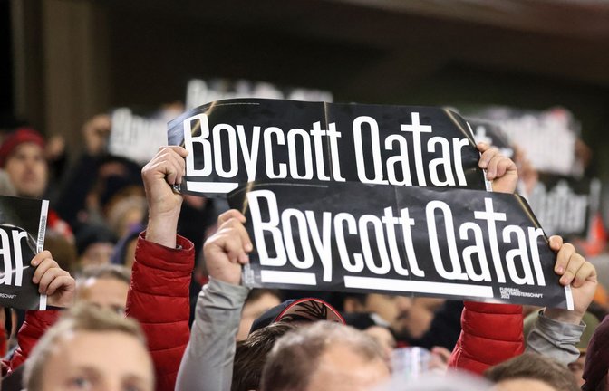 Nicht jeder Fußballfan unterstützt den Austragungsort der WM in Katar.<span class='image-autor'>Foto: Pressefoto Rudel/Pressefoto Rudel/Robin Rudel</span>