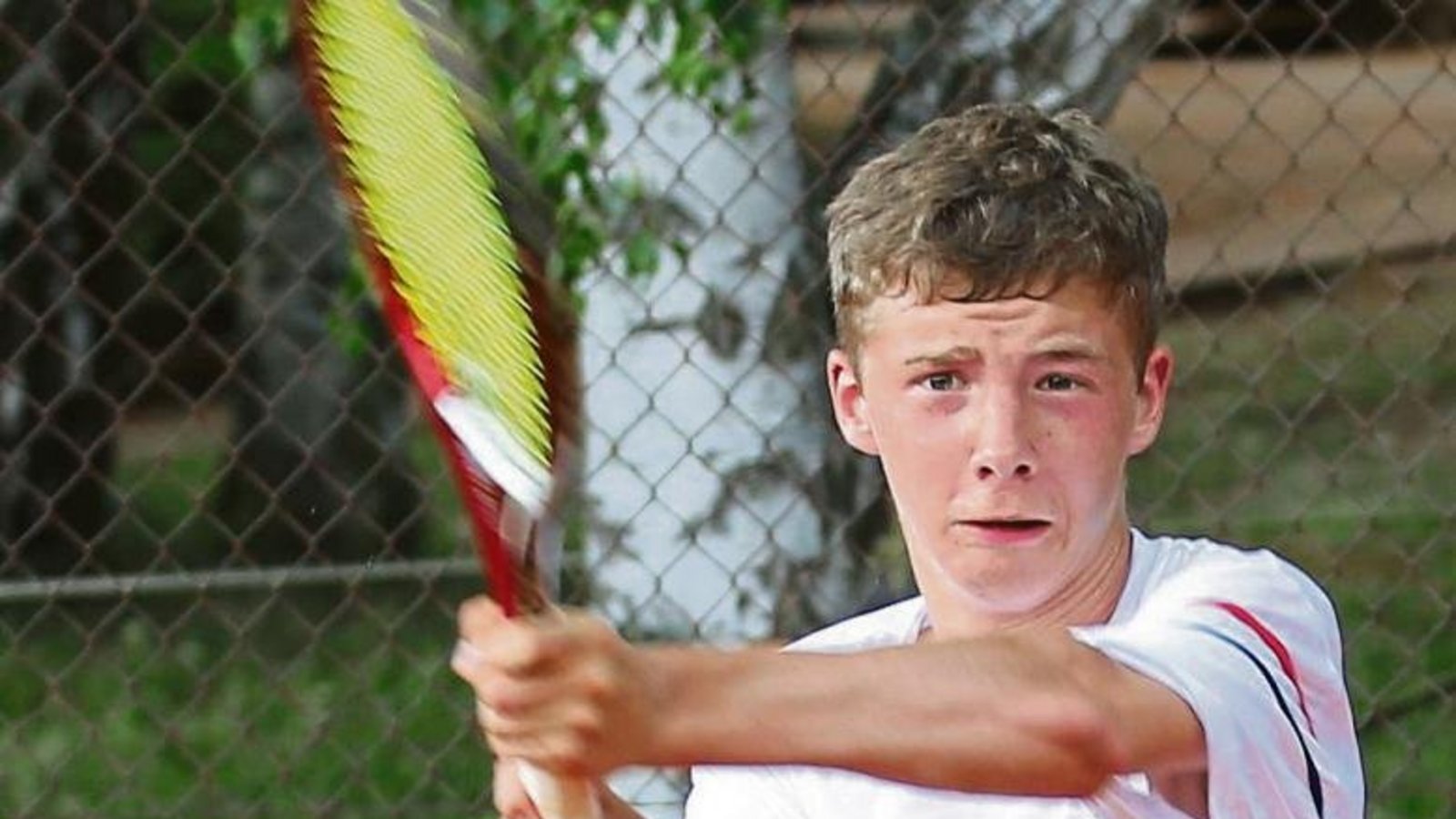 Luca Leder zieht voll durch und gewinnt in Vaihingen die Konkurrenz der U 18. Luca Leder zieht voll durch und gewinnt in Vaihingen die Konkurrenz der U 18.