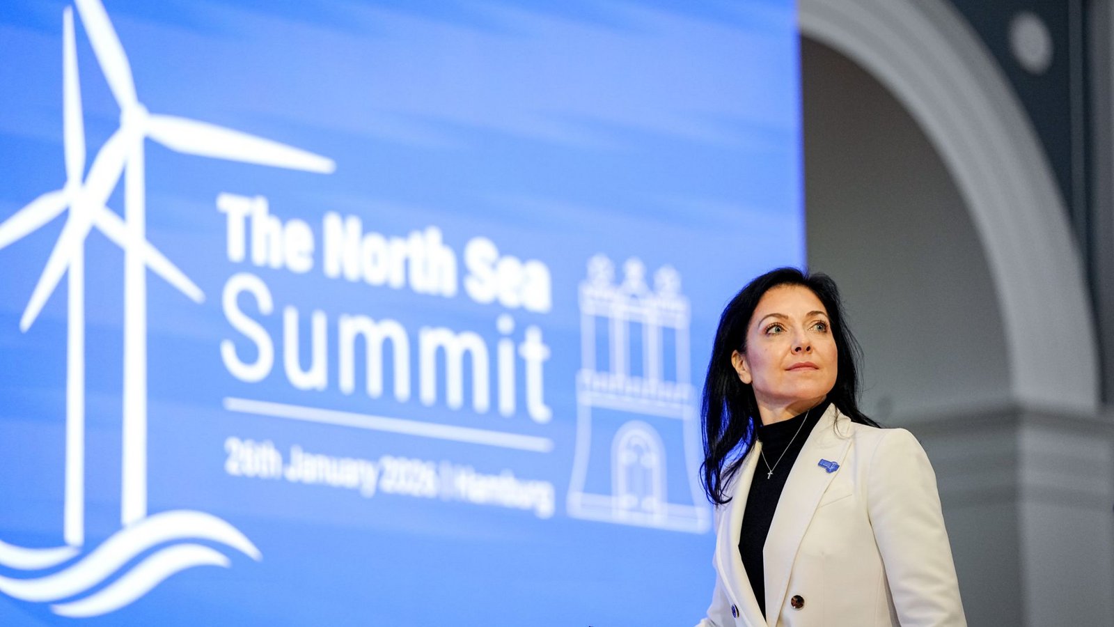 Die deutsche Wirtschaftsministerin Katherina Reiche beim Nordsee-Gipfel in Hamburg: sie ist im Bundeskabinett zuständig für Energiefragen.Foto: Kay Nietfeld/dpa Die deutsche Wirtschaftsministerin Katherina Reiche beim Nordsee-Gipfel in Hamburg: sie ist im Bundeskabinett zuständig für Energiefragen.Foto: Kay Nietfeld/dpa