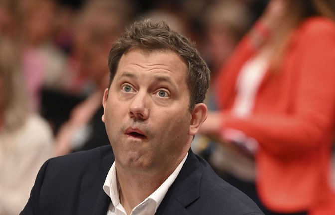 Für Lars Klingbeil ist es ein schwieriger SPD-Parteitag.<span class='image-autor'>Foto: Katharina Kausche/dpa</span>