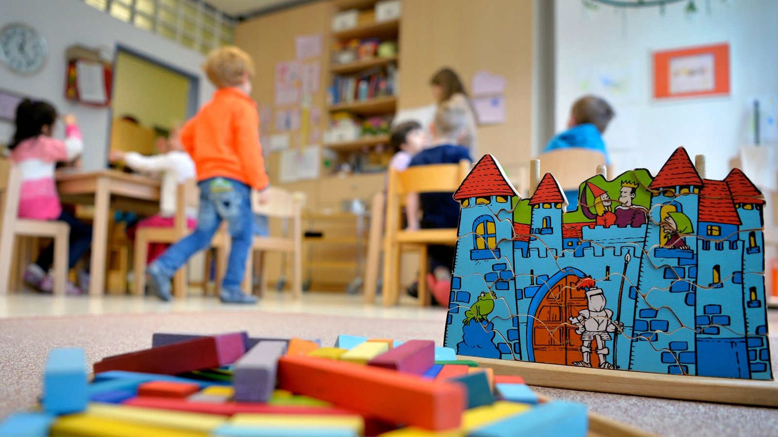 Spielen und Lernen sind kein Widerspruch. Beides  geht in der Kita Hand in Hand.Foto: Monika Skolimowska/dpa