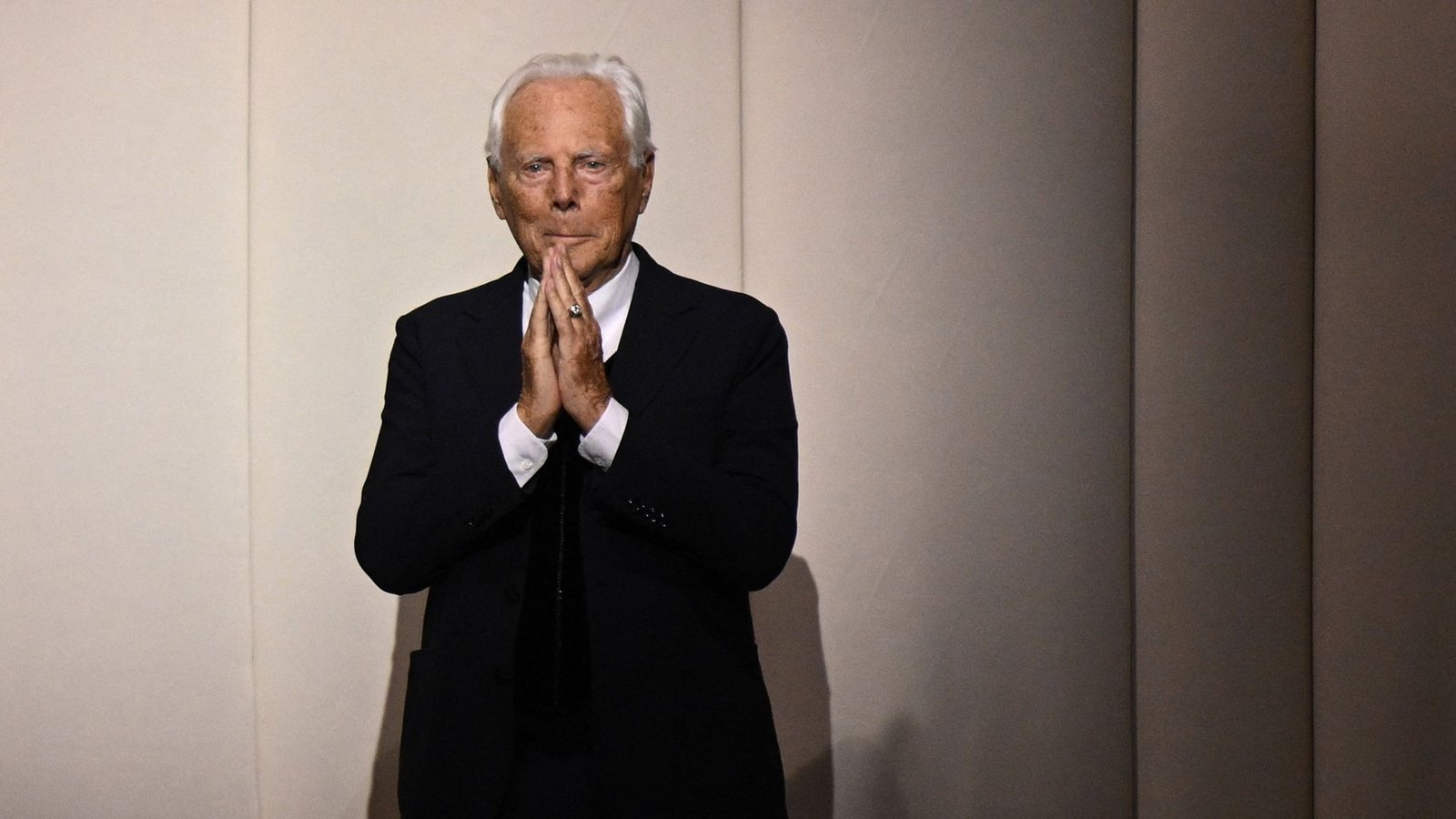 Der italienische Modedesigner Giorgio Armani ist gestorben. (Archivbild)Foto: AFP/BERTRAND GUAY Der italienische Modedesigner Giorgio Armani ist gestorben. (Archivbild)Foto: AFP/BERTRAND GUAY