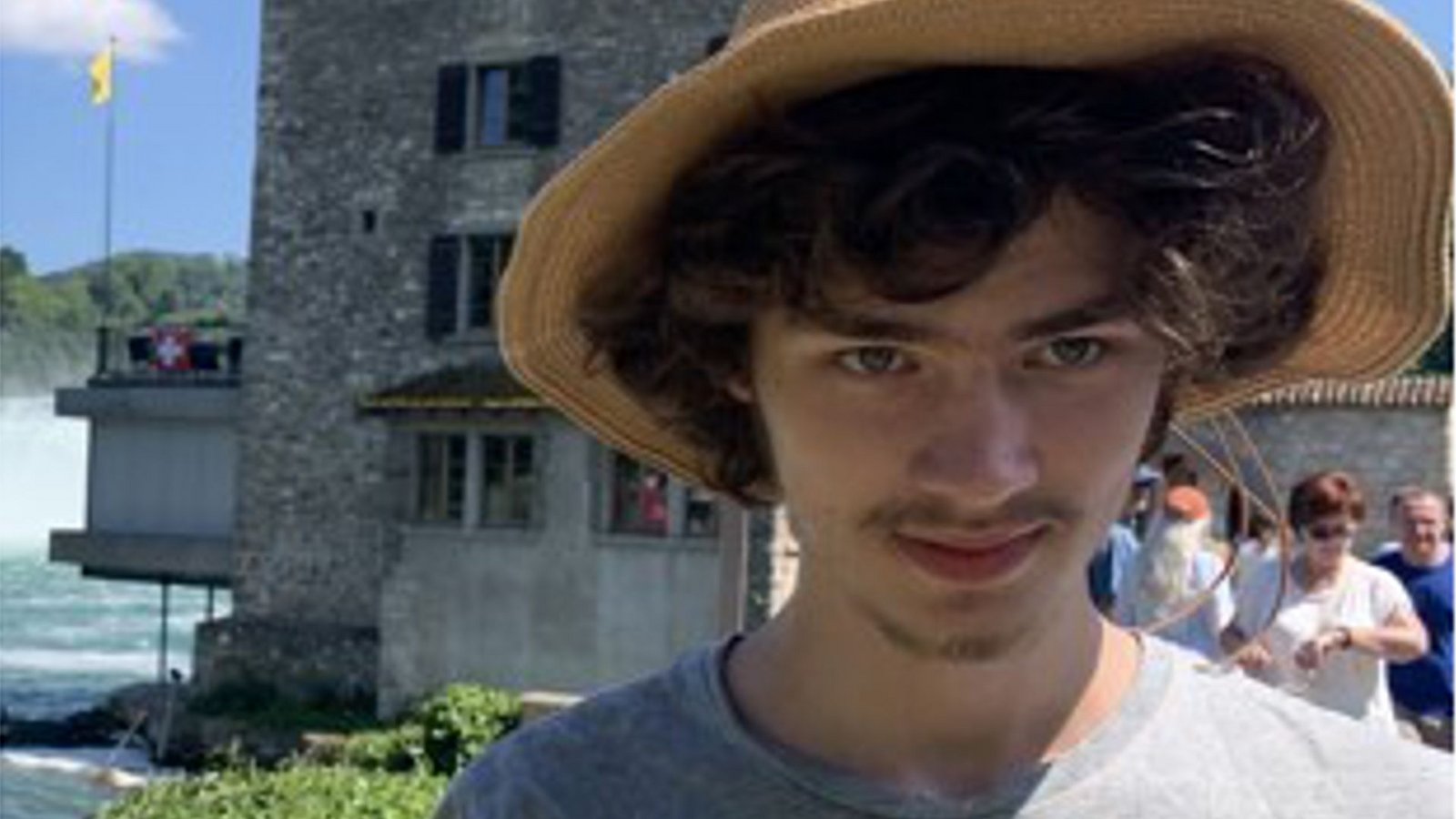 Dieser 17-Jährige wird seit Montagabend von seinen Eltern vermisst.Foto: Polizeipräsidium Stuttgart Dieser 17-Jährige wird seit Montagabend von seinen Eltern vermisst.Foto: Polizeipräsidium Stuttgart