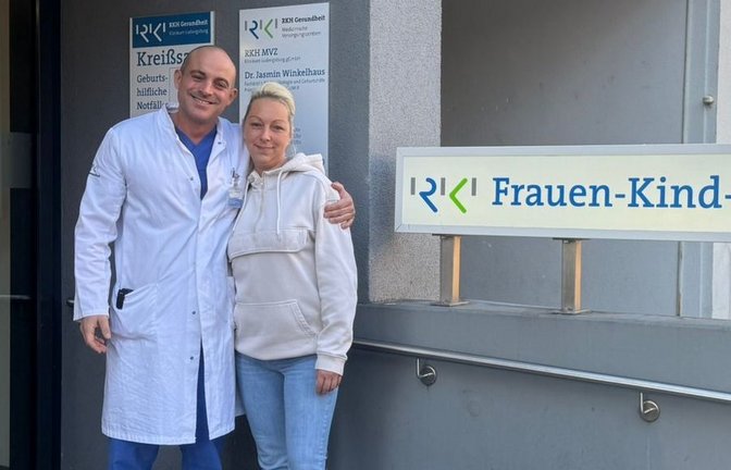 Sabrina F. freut sich sehr über die erfolgreiche Operation durch Prof. Berlit und zurückgewonnene Lebensqualität. <span class='image-autor'>Foto: RKH Gesundheit</span>