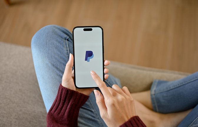 Bei dieser Mail sollten Sie vorsichtig sein.<span class='image-autor'>Foto: BongkarnGraphic / shutterstock.com</span>