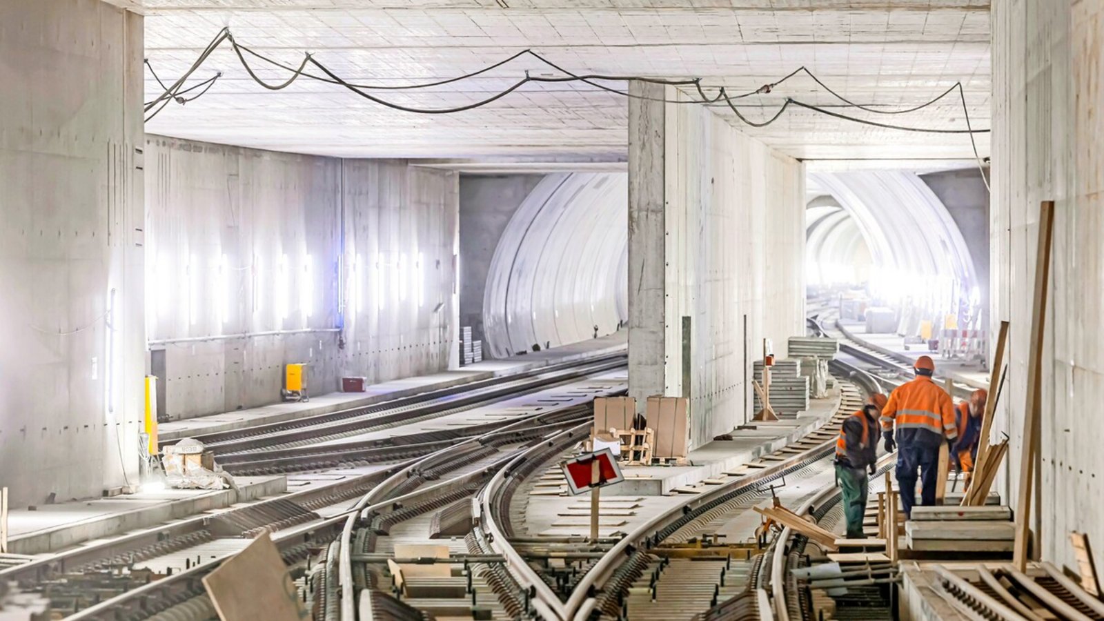 Der Tunnelbau beim Bahnprojekt Stuttgart 21 hielt manche Herausforderung bereit. Nun muss ein Teil des Fluchtwegekonzepts überarbeitet werden.Foto: Imago/Arnulf Hettrich Der Tunnelbau beim Bahnprojekt Stuttgart 21 hielt manche Herausforderung bereit. Nun muss ein Teil des Fluchtwegekonzepts überarbeitet werden.Foto: Imago/Arnulf Hettrich