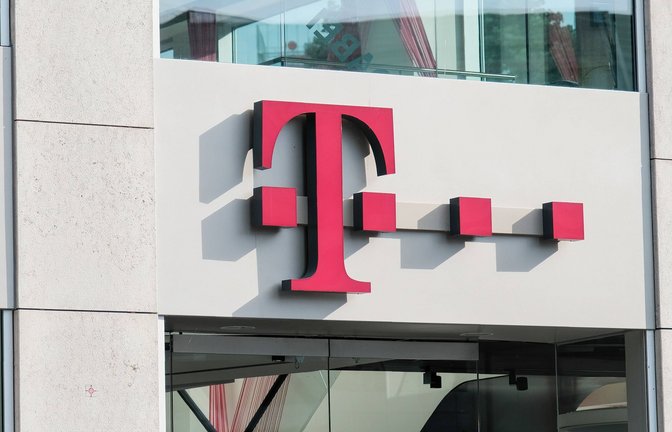 Bei der Telekom gibt es am Montagabend offenbar Probleme (Symbolbild).<span class='image-autor'>Foto: IMAGO/Michael Gstettenbauer/IMAGO/Michael Gstettenbauer</span>