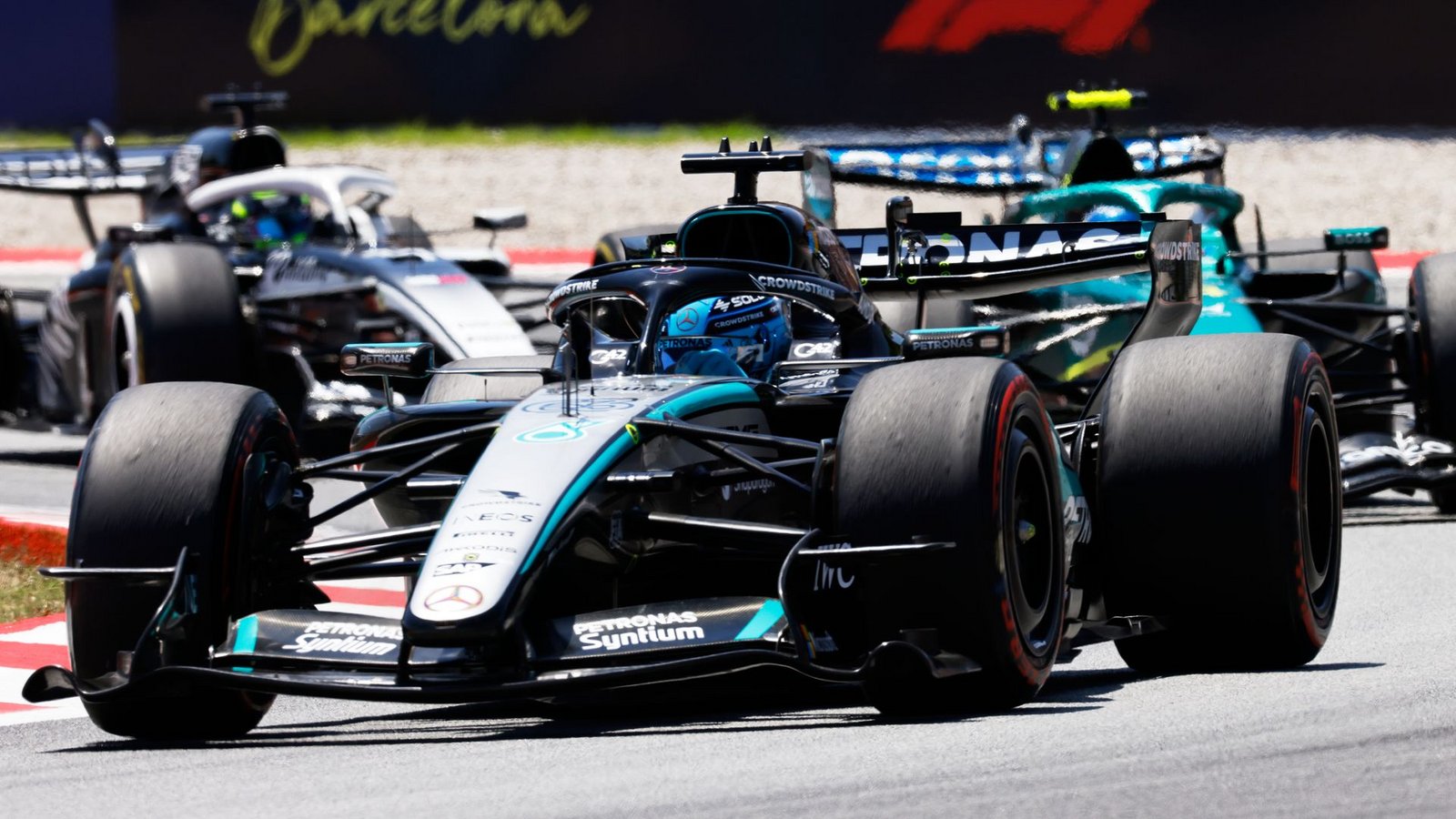 George Russell holt sich in Spanien die Pole Position.Foto: Joan Monfort/AP/dpa George Russell holt sich in Spanien die Pole Position.Foto: Joan Monfort/AP/dpa