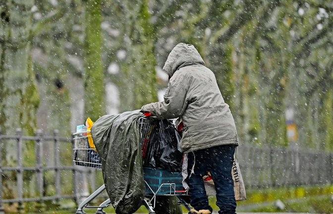 Die Zahl obdachloser und wohnungsloser Menschen ist in Baden-Württemberg auf einem Höchststand (Symbolbild).<span class='image-autor'>Foto: Arne Dedert/dpa</span>