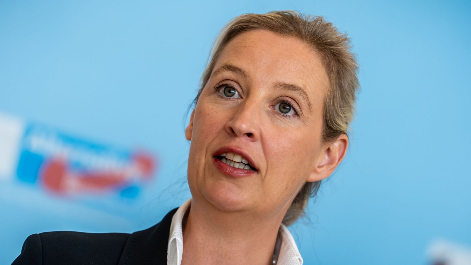 AfD-Chefin Weidel kann sich über gute Umfragewerte freuen. (Archivbild)Foto: Michael Kappeler/dpa