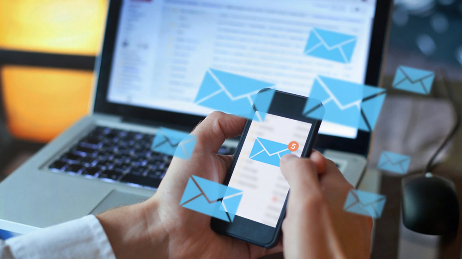Woher kommen die Spam-Mails so plötzlich?Foto: Song_about_summer / shutterstock.com Woher kommen die Spam-Mails so plötzlich?Foto: Song_about_summer / shutterstock.com