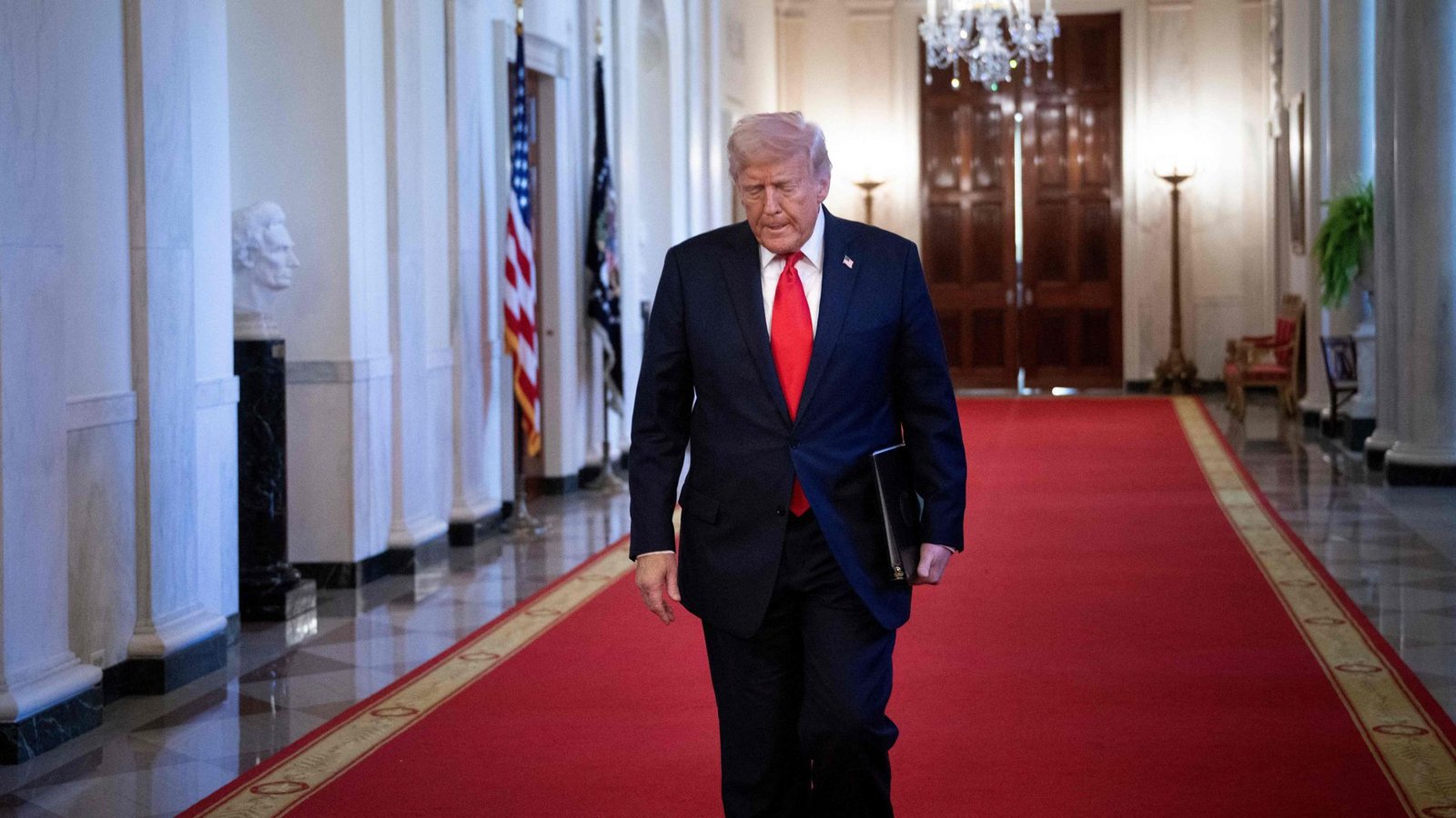Bis zu Donald Trump hatten die USA die Annexion Krim-Halbinsel durch Russland 2014 nie anerkanntFoto: AFP/BRENDAN SMIALOWSKI Bis zu Donald Trump hatten die USA die Annexion Krim-Halbinsel durch Russland 2014 nie anerkanntFoto: AFP/BRENDAN SMIALOWSKI