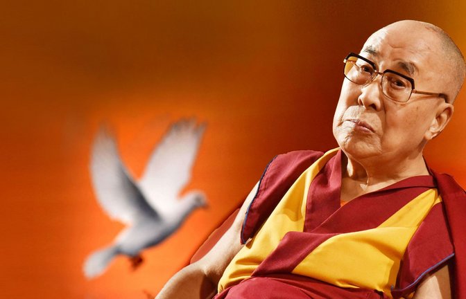 Als Tenzin Gyatso erblickte der 14. Dalai Lama das Licht der Welt. 1989 wurde er mit dem Friedensnobelpreis ausgezeichnet.<span class='image-autor'>Foto: AFP/Biju Boro</span>