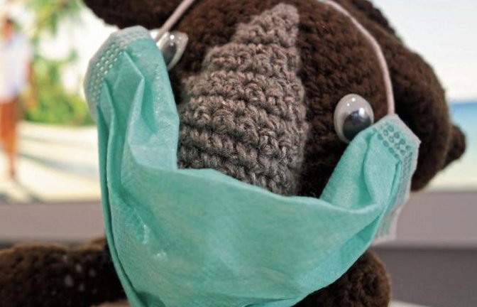 Das Maskottchen des VKZ-Reisebüros in Corona-Zeiten.  Foto: Rücker
