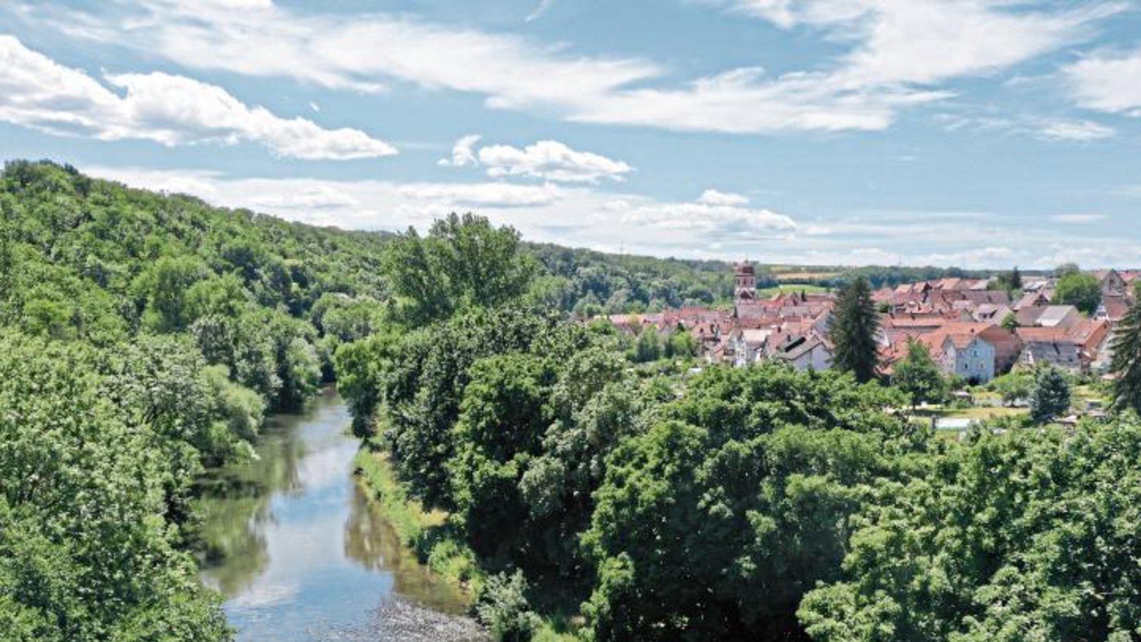 Die Enz ist bei Oberriexingen für Wassersportler gesperrt. Foto: p Die Enz ist bei Oberriexingen für Wassersportler gesperrt. Foto: p