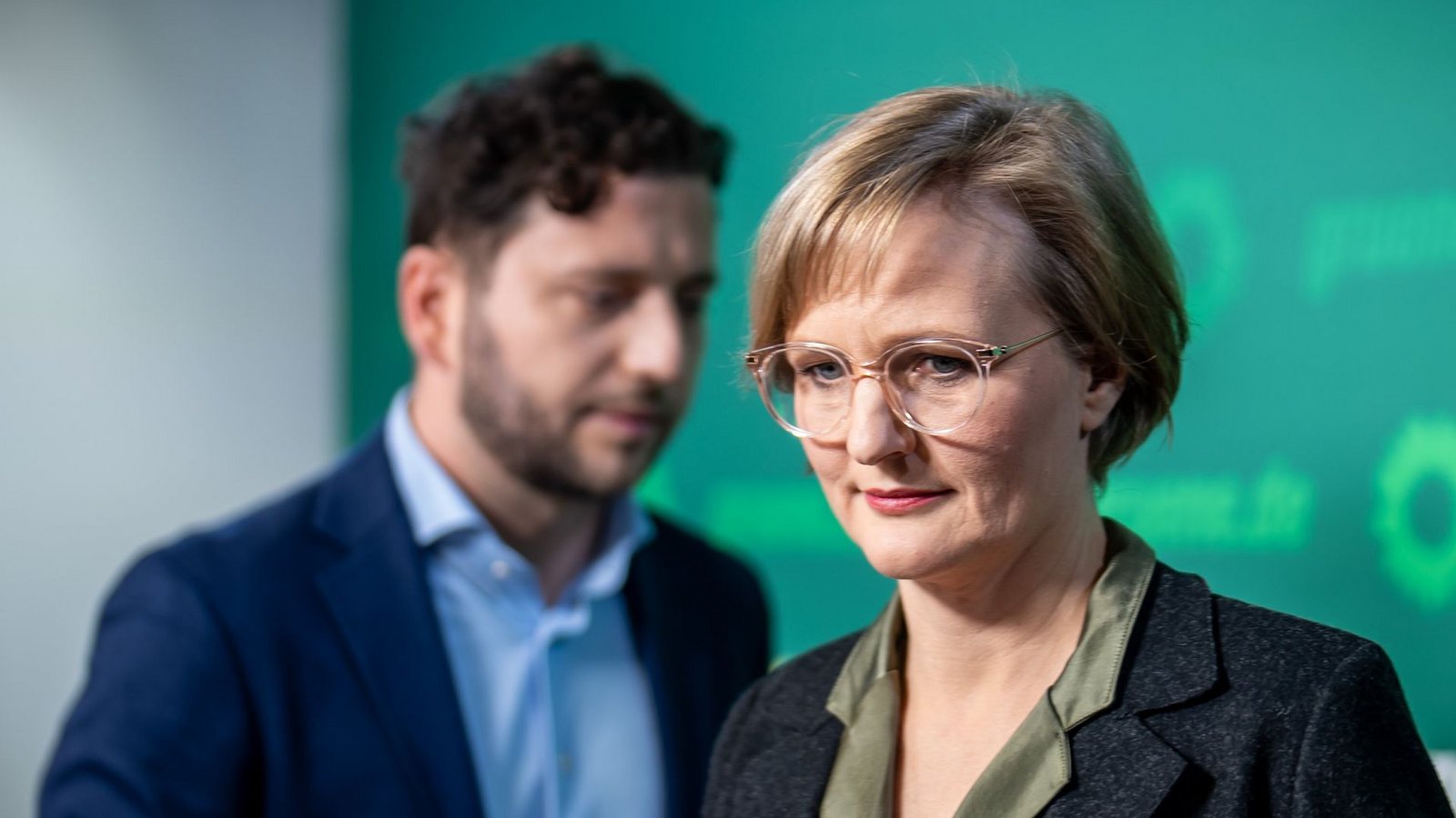 Der Fall erreicht die Bundesspitze: Am Montag nahmen die Co-Parteichefs Franziska Brantner und Felix Banaszak Stellung zum Fall Gelbhaar.Foto: dpa/Michael Kappeler Der Fall erreicht die Bundesspitze: Am Montag nahmen die Co-Parteichefs Franziska Brantner und Felix Banaszak Stellung zum Fall Gelbhaar.Foto: dpa/Michael Kappeler
