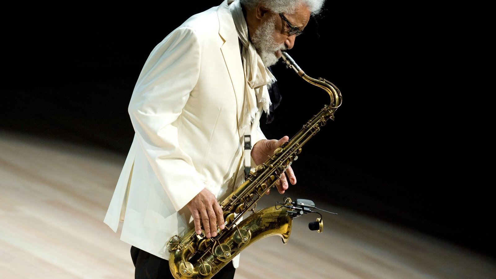 Der Jazz-Saxofonist Sonny Rollins ist im Alter von 95 Jahren gestorben. (Archivbild)Foto: Peter Kollanyi/MTI/dpa Der Jazz-Saxofonist Sonny Rollins ist im Alter von 95 Jahren gestorben. (Archivbild)Foto: Peter Kollanyi/MTI/dpa