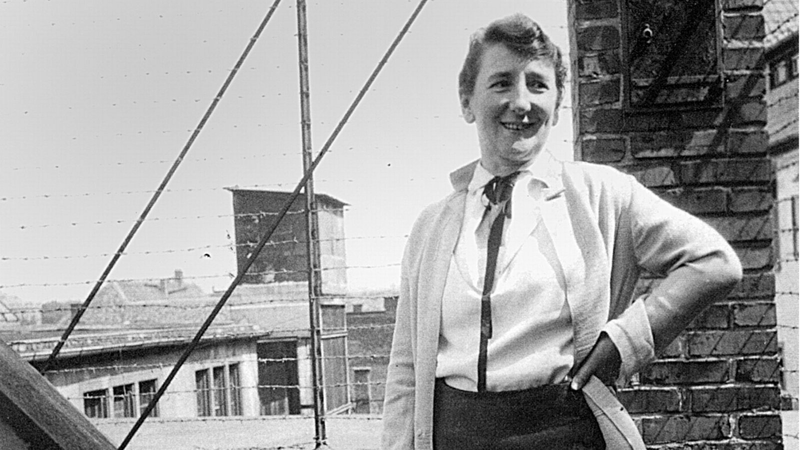 Sportlich, lässig, erfolgreich: Emmy Schoch hat nicht nur Kleider entworfen, in denen man sich frei bewegen kann, sondern auch SportmodeFoto: Badisches Landesmuseum Sportlich, lässig, erfolgreich: Emmy Schoch hat nicht nur Kleider entworfen, in denen man sich frei bewegen kann, sondern auch SportmodeFoto: Badisches Landesmuseum