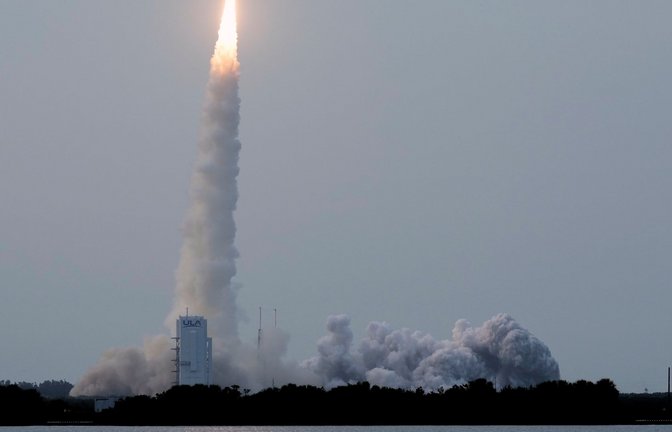 Amazon will mit dem Kauf von Globalstar eine Abkürzung beim Aufbau des Satelliten-Netzwerks nehmen. (Archivbild)<span class='image-autor'>Foto: John Raoux/AP/dpa</span>