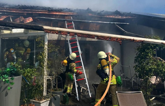 Bei einer Grillparty in Heilbronn gab es eine Explosion – vier Menschen wurden verletzt.<span class='image-autor'>Foto: -/Feuerwehr Heilbronn /dpa</span>