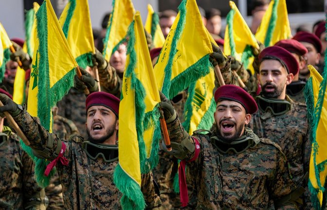 Hisbollah-Kämpfer im Libanon. (Archivbild)<span class='image-autor'>Foto: Hussein Malla/AP/dpa</span>