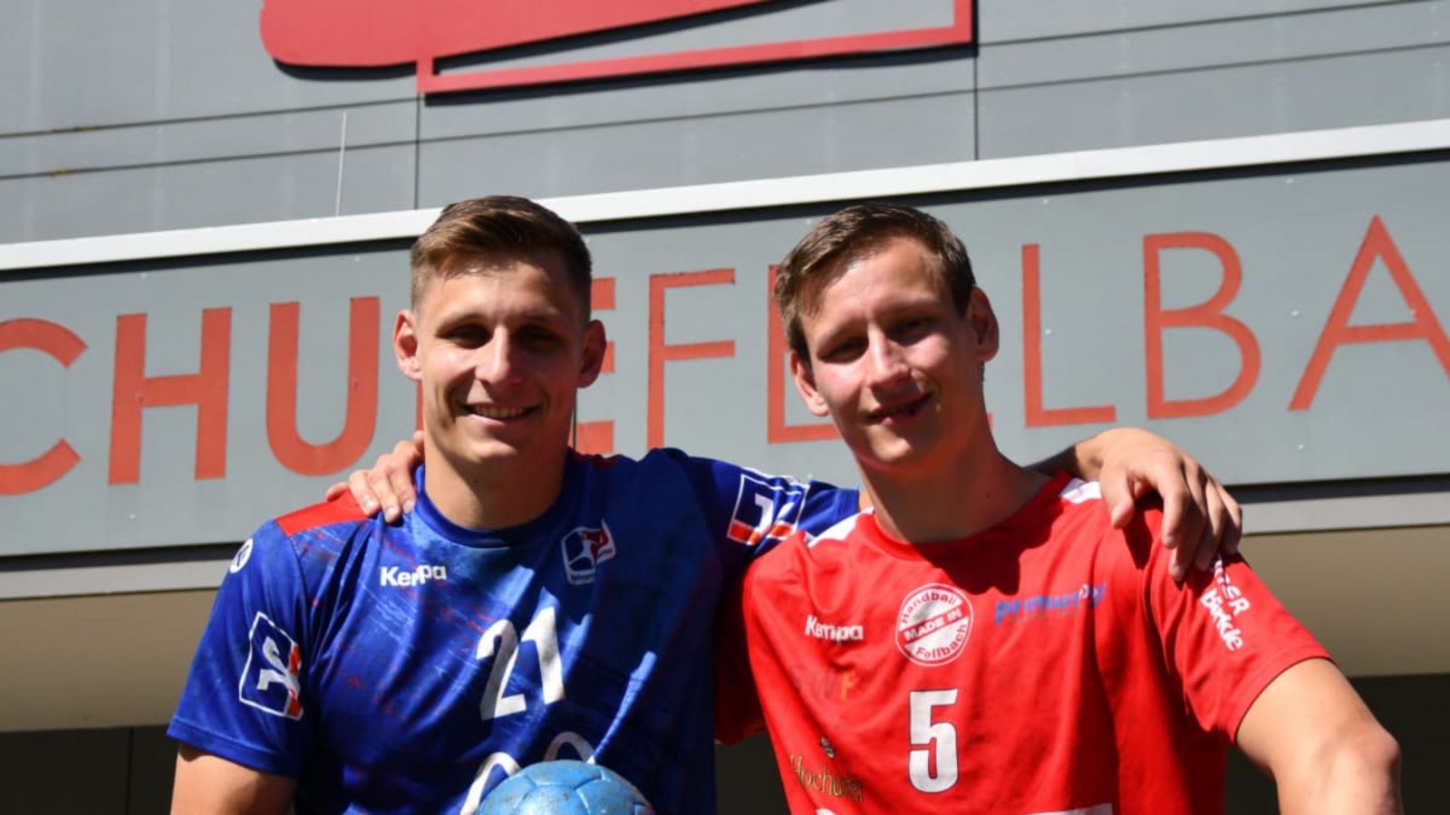 Till und Felix Wente (auf dem Foto rechts) treffen sich auch immer mal in ihrer Heimat in Fellbach.Maximilian Hamm Till und Felix Wente (auf dem Foto rechts) treffen sich auch immer mal in ihrer Heimat in Fellbach.Maximilian Hamm