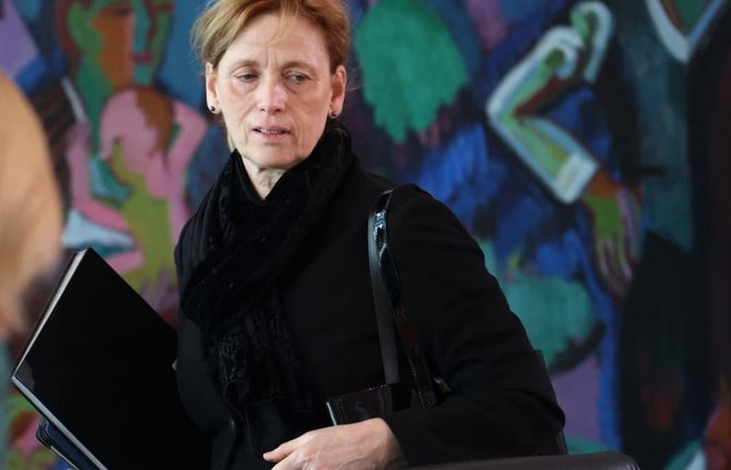 Karin Prien (CDU) plant, säumige Unterhaltspflichtige zu bestrafen. Sie will zum Beispiel den Führerschein von Betroffenen einziehen.<span class='image-autor'>ODD ANDERSEN/AFP</span>