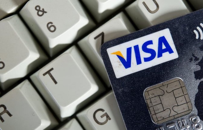 Hohe Ausgaben: Über Kreditkarten des Landesmedienzentrums wurden rund 189.000 abgerechnet - darunter viele dubiose Anschaffungen.<span class='image-autor'>dpa</span>