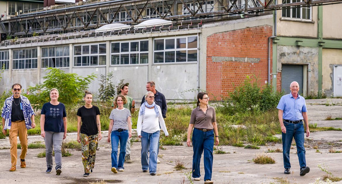 Der Verein Häckerareal-Initiative möchte Teile des ehemaligen Industrieareals nach der Gartenschau 2029 einer weiteren Nutzung zuführen - Kultur, Gewerbe, Gastro, Sport, Handel. Ihr Plan ist, ab 2023 in Erbpacht von der Stadt zu pachten. Foto: Peter Bornmann/HAI