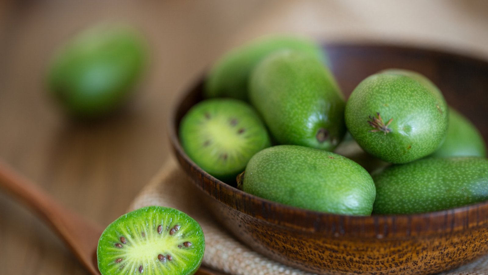 Die kleinen Kiwis lassen sich auf vielerlei Weise essen.Foto: Innesslam / shutterstock.com