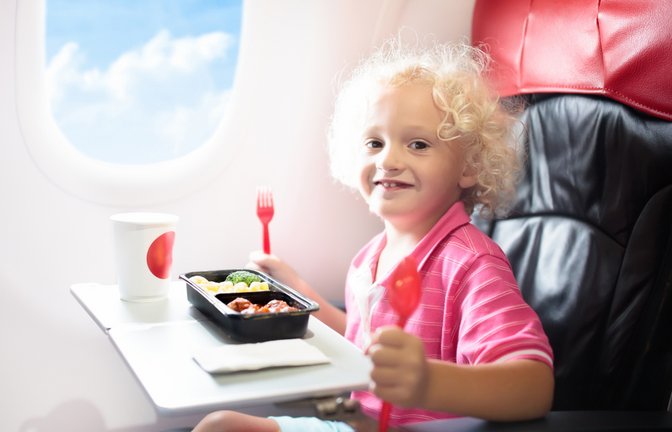 Dürfen Kinder ohne Begleitung ihrer Eltern fliegen?<span class='image-autor'>Foto: FamVeld / shutterstock.com</span>
