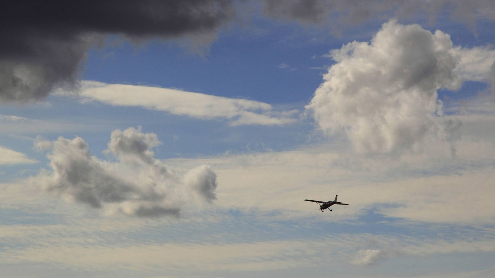Bei zwei Sportflugzeugen kam es am Wochenende zu Problemen. (Symbolfoto)Foto: imago/blickwinkel/imago stock&people