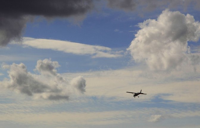 Bei zwei Sportflugzeugen kam es am Wochenende zu Problemen. (Symbolfoto)<span class='image-autor'>Foto: imago/blickwinkel/imago stock&people</span>
